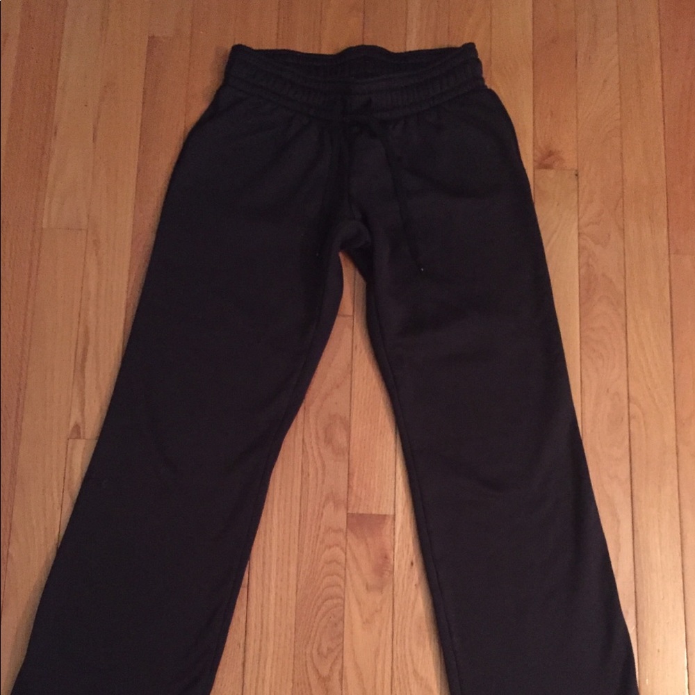Black Under armor sweatpants